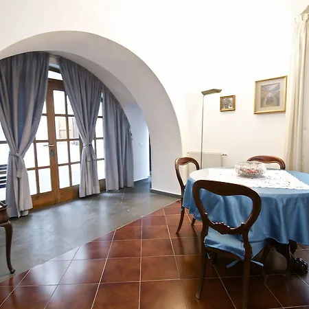 Casale 2*